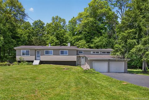 Homes For Sale - 85 Toleman Road<br/> Washingtonville, NY 10992