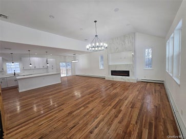 470 State Route 211 Cuddebackville NY 12729