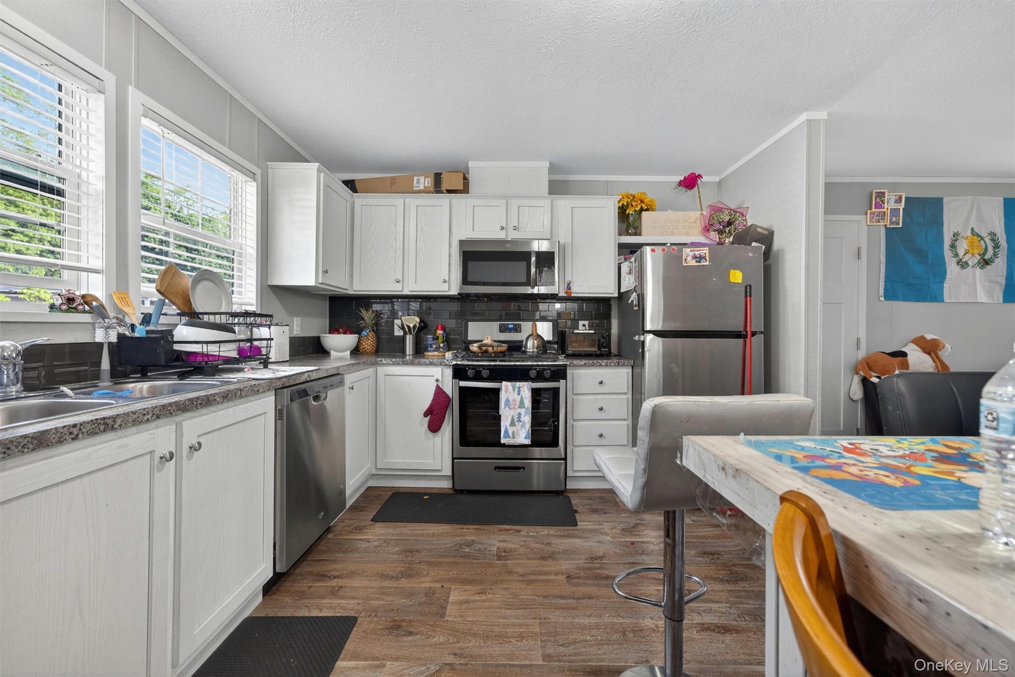 11 Windward Way