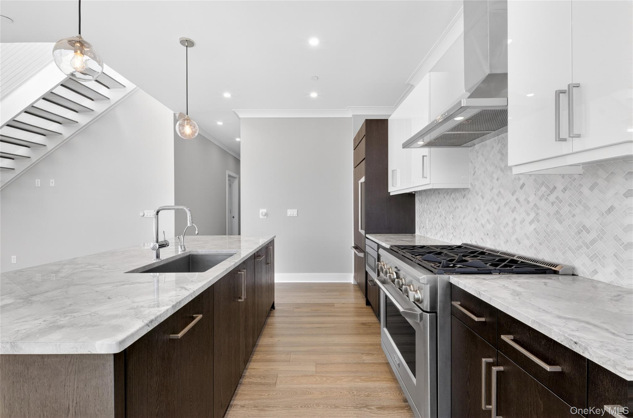 100 Garvies Point Road 1304