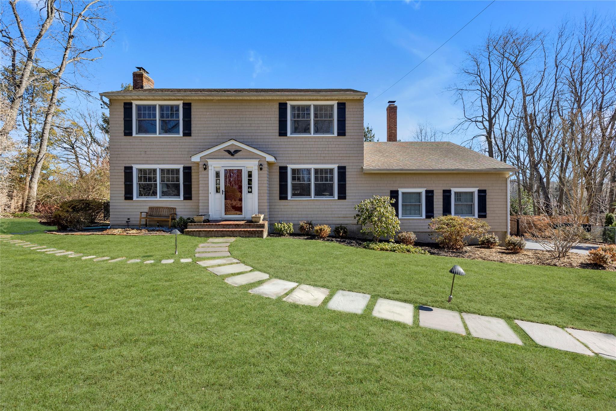 18 E Mill Pond Lane, Centerport, New York image 1