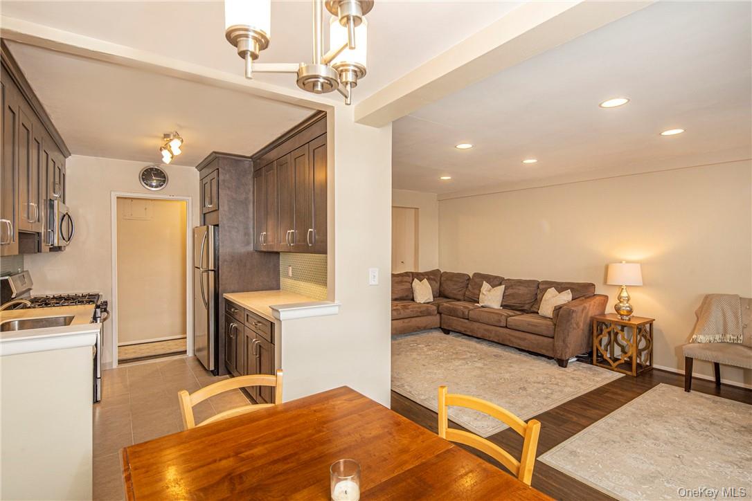 14 Westview Avenue 409