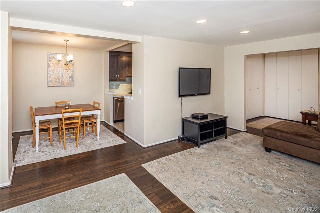 14 Westview Avenue 409