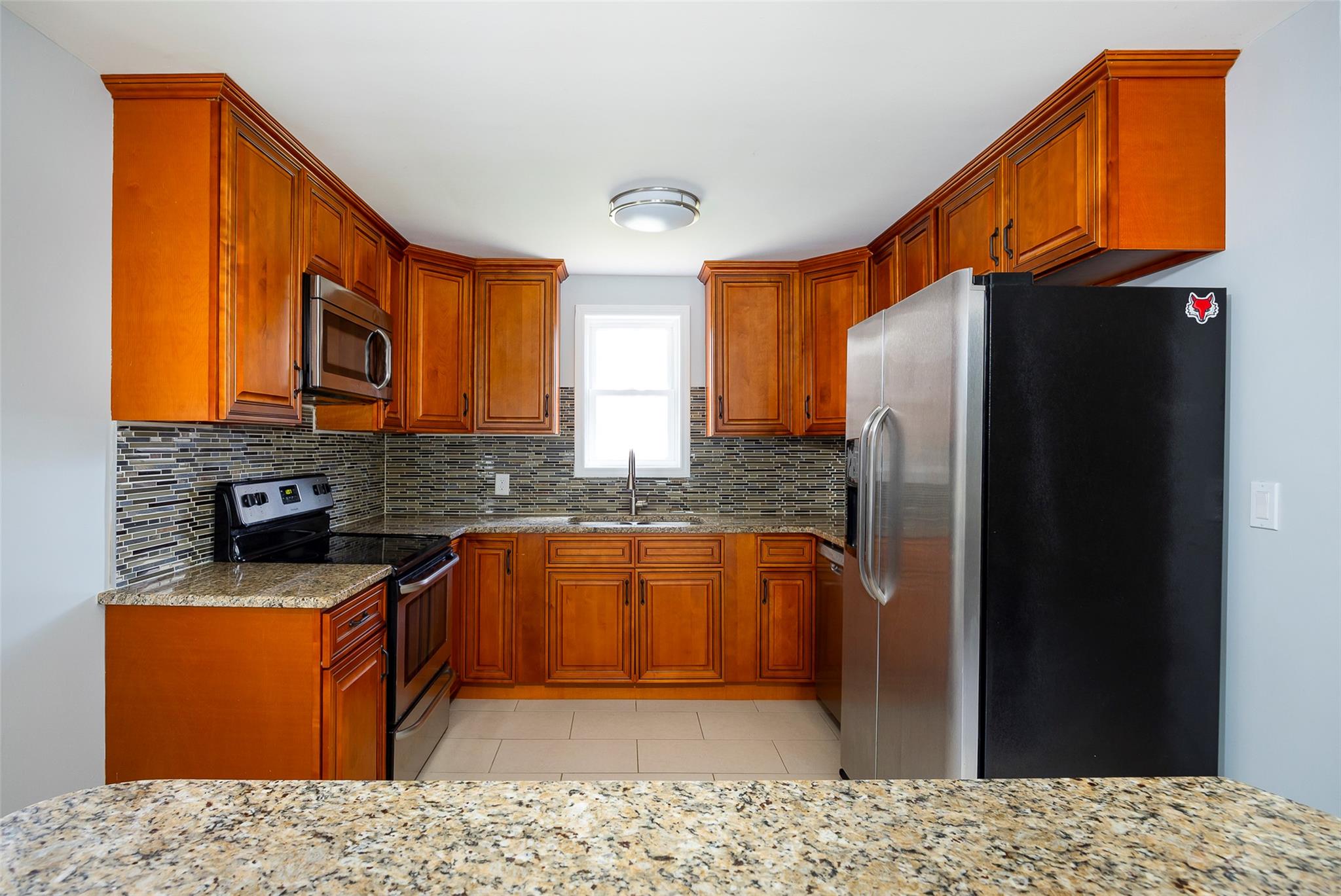 8 Holt Road, Hyde Park, New York image 7