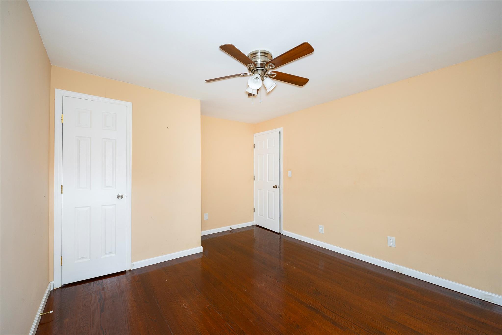 8 Holt Road, Hyde Park, New York image 14