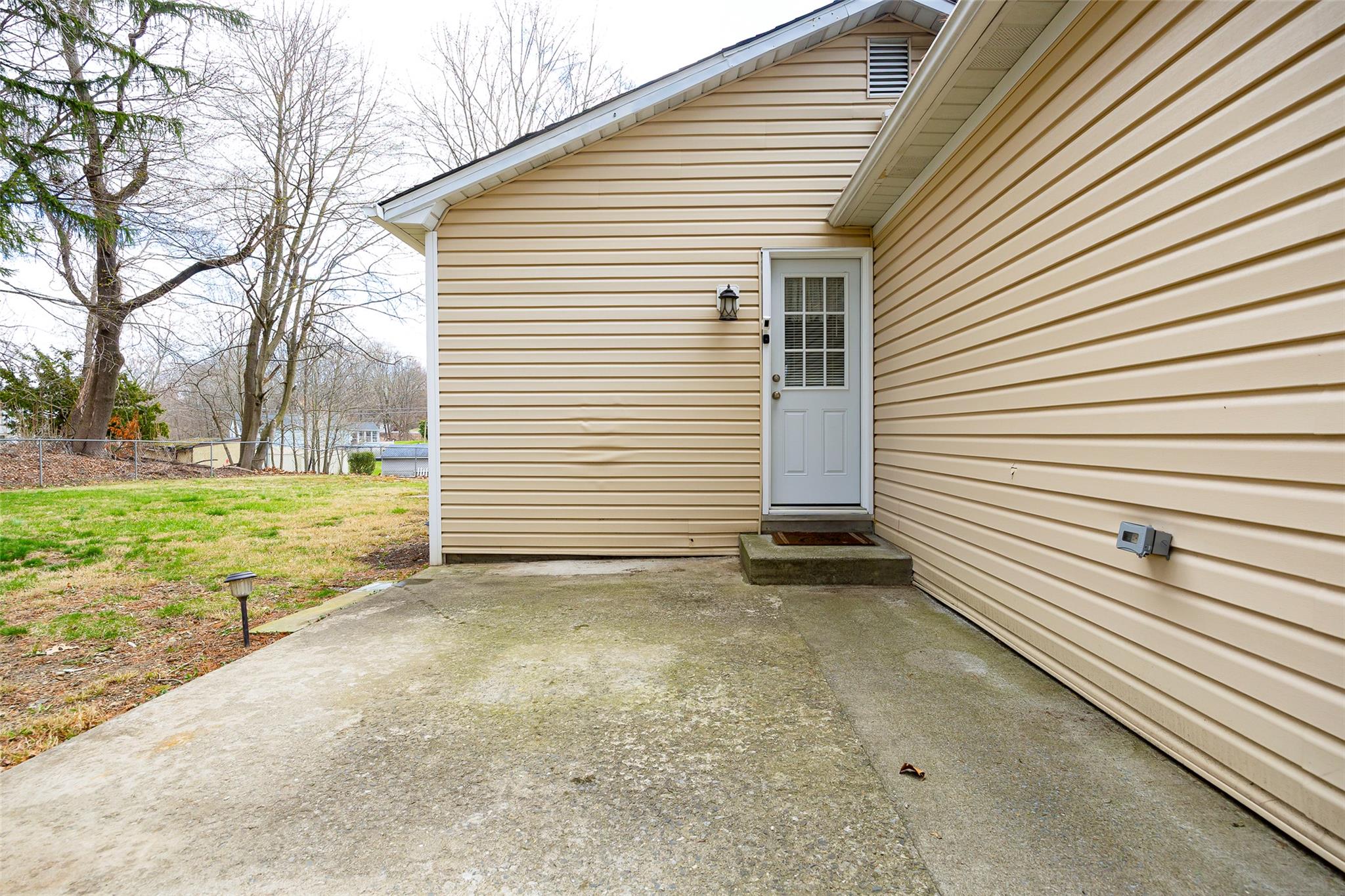 8 Holt Road, Hyde Park, New York image 17