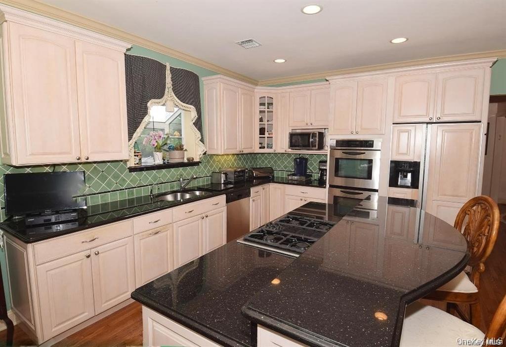 262 Altessa Boulevard 262