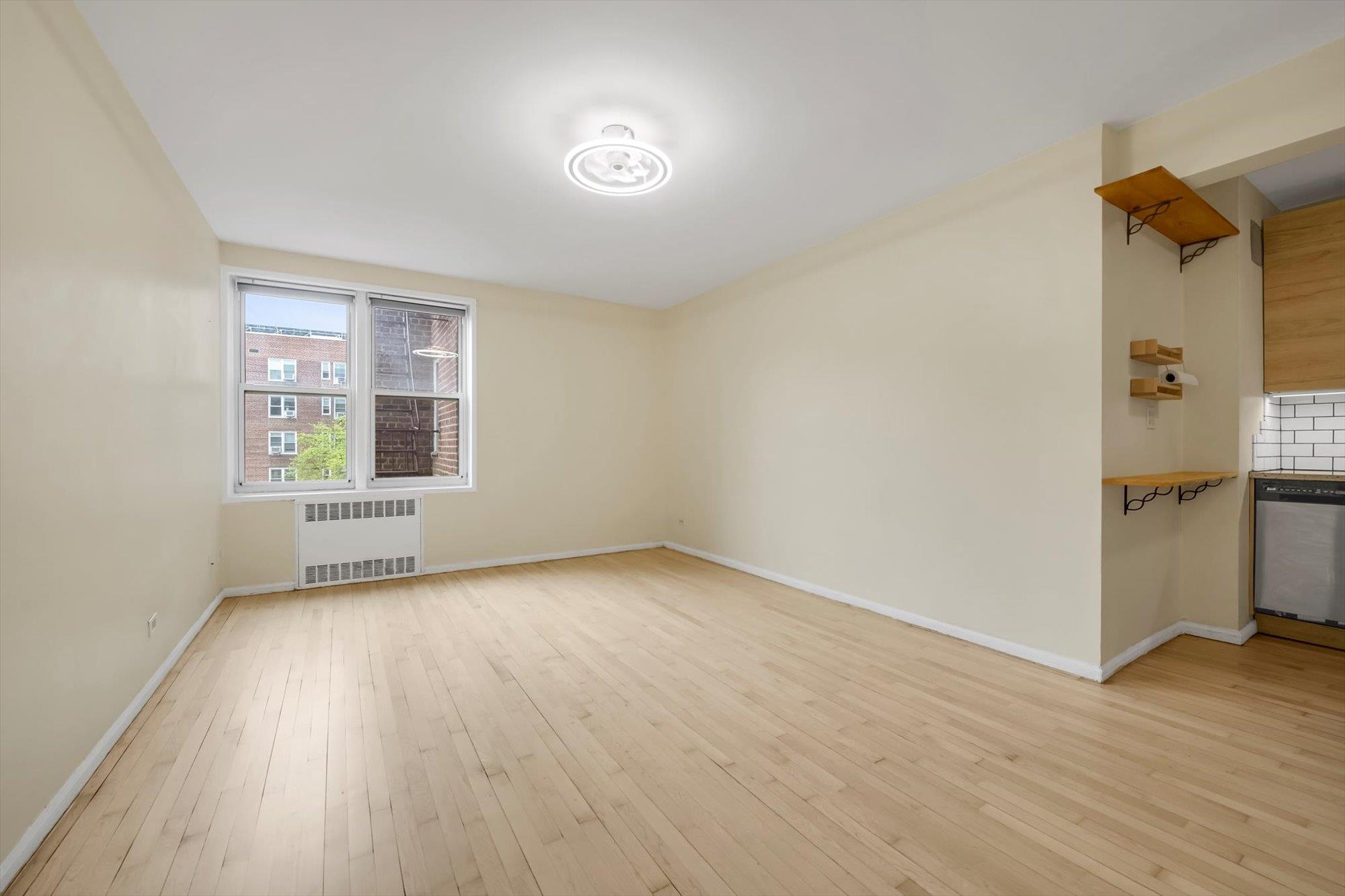 8801 35th Avenue #4H, Jackson Heights, New York image 3