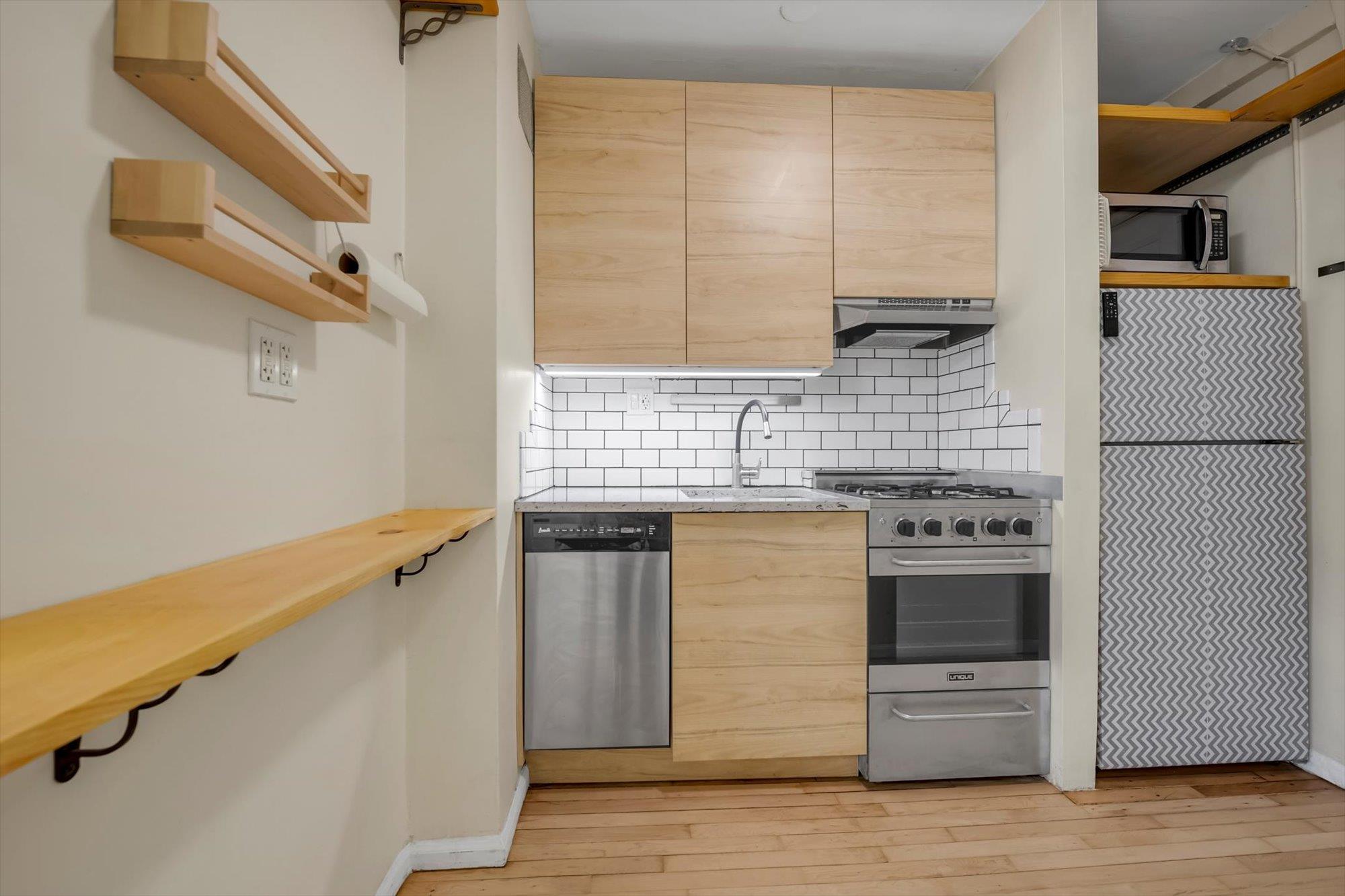 8801 35th Avenue #4H, Jackson Heights, New York image 5