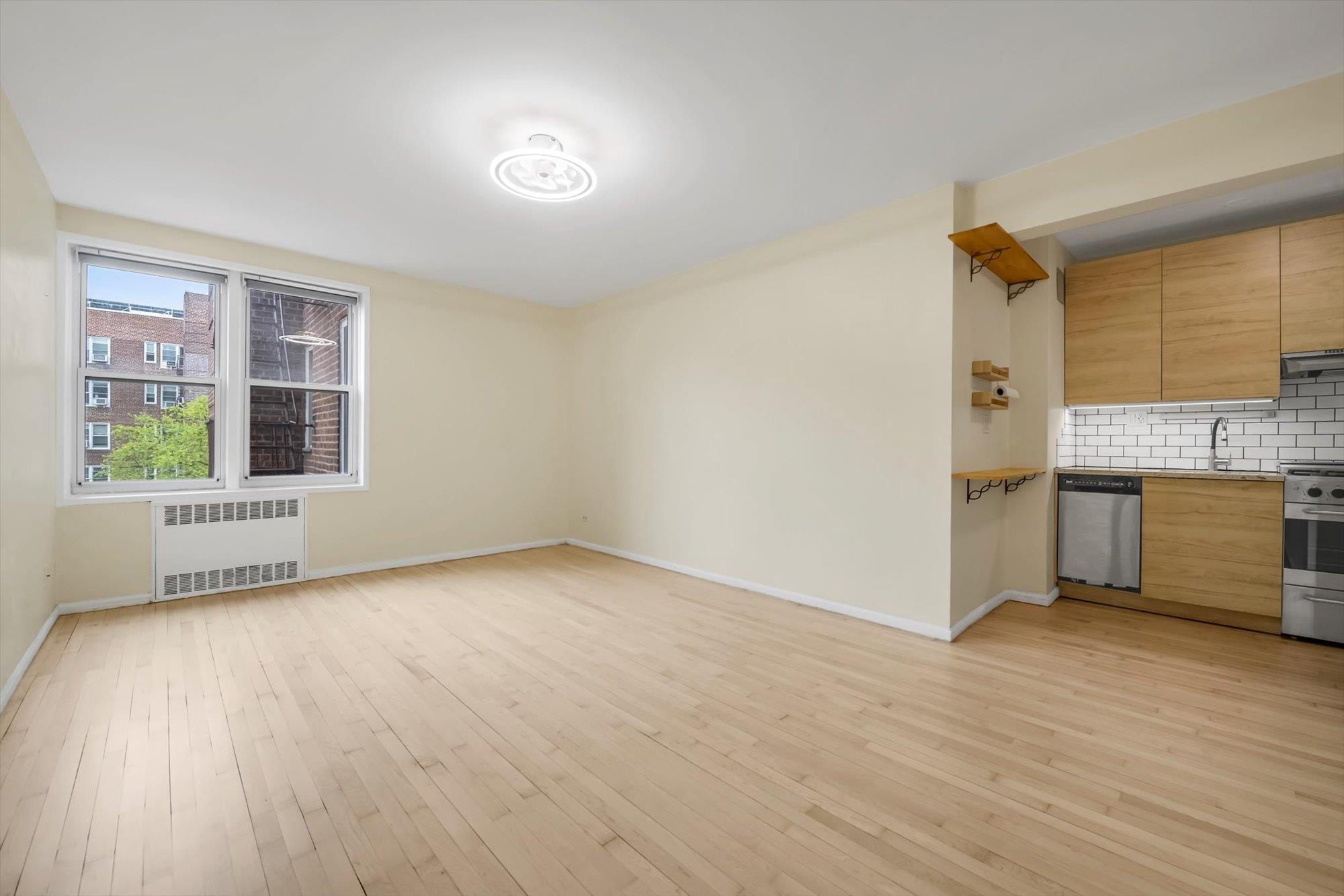 8801 35th Avenue #4H, Jackson Heights, New York image 4