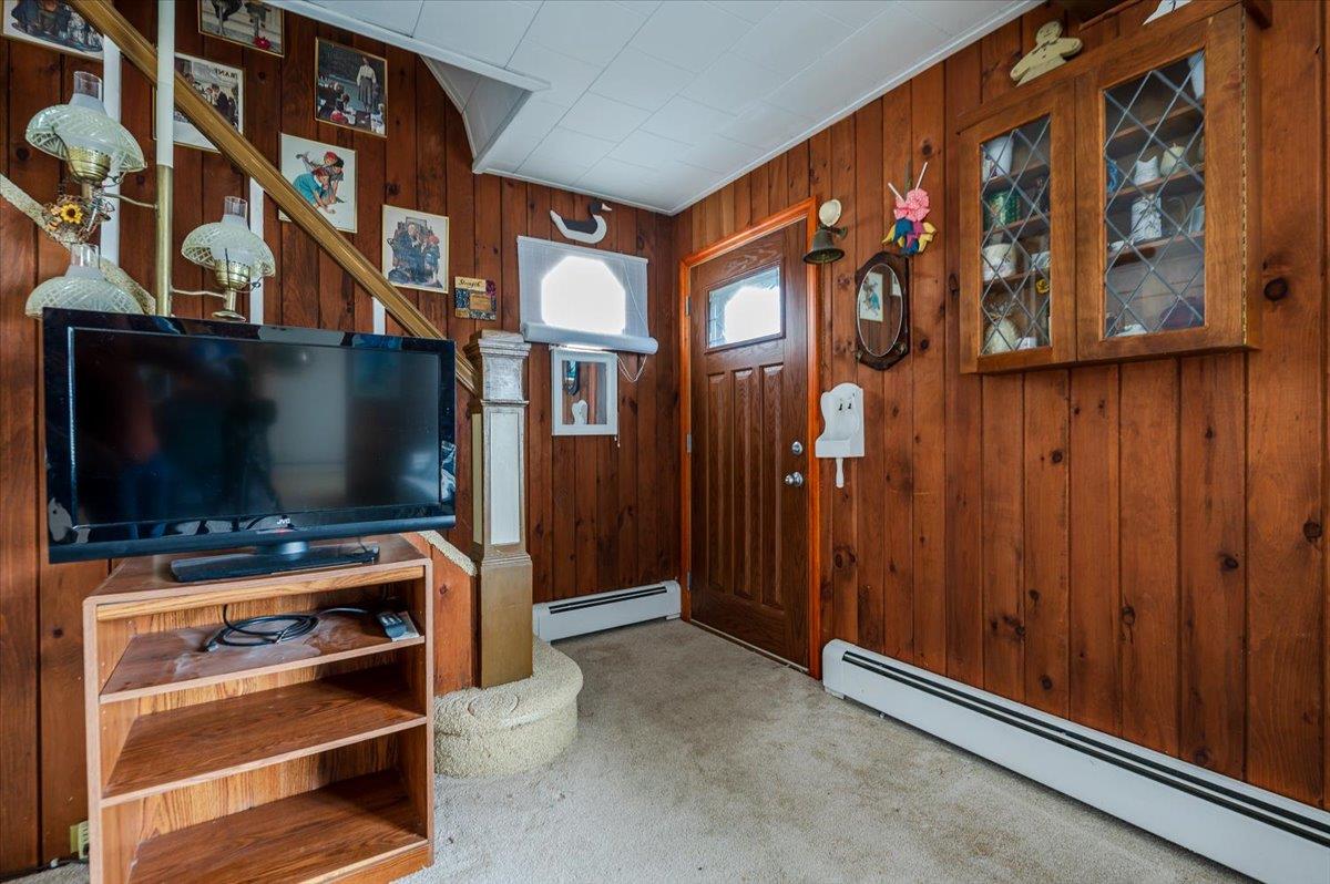 601 Hughes Street, Bellmore, New York image 2
