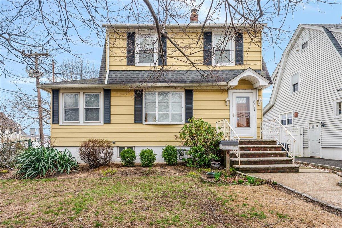 601 Hughes Street, Bellmore, New York image 27