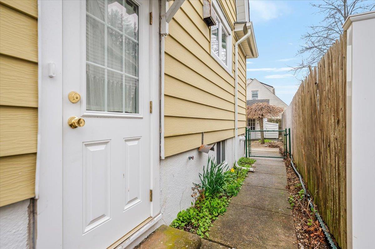 601 Hughes Street, Bellmore, New York image 26