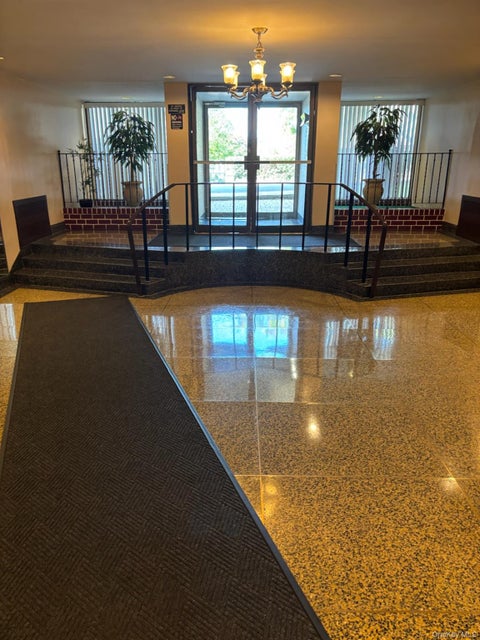 Condo For Sale - 250 N Broadway #6F<br/> Yonkers, NY 10701