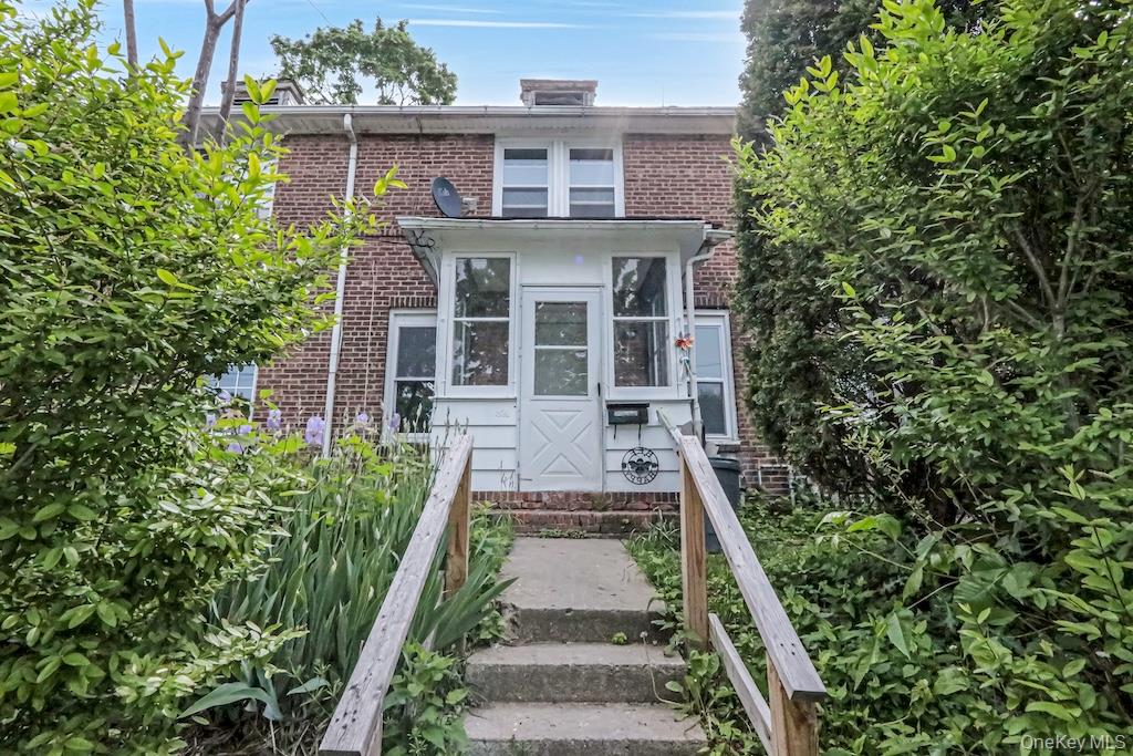 6 Bush Avenue