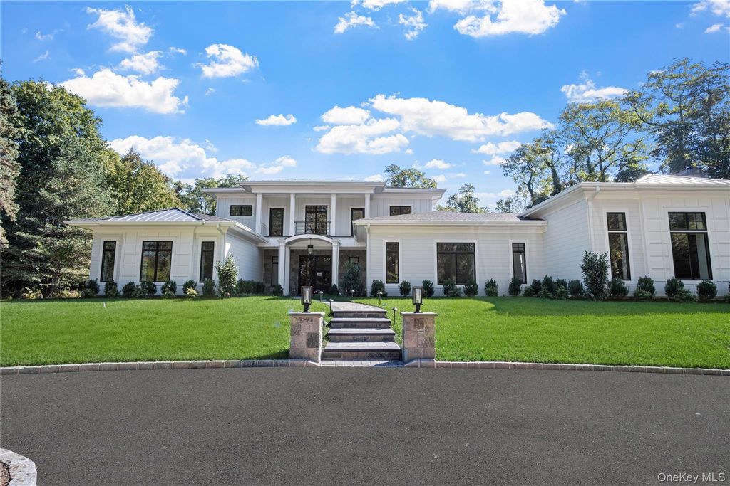 Photo of 523 Long Beach Road, Nissequogue, NY 11780 (MLS # 923645)