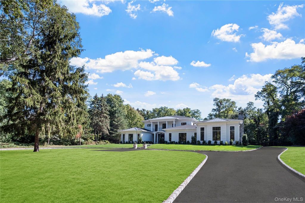 Photo of 523 Long Beach Road, Nissequogue, NY 11780 (MLS # 923645)