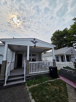 69 DOGWOOD LN, MANORVILLE, NY 11949 - Image e7efecc94efa0f7e2db84f62448e3ddb/3141166891