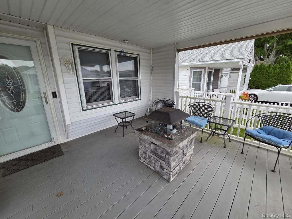 Photo of 69 Dogwood Lane, Manorville, NY 11949 (MLS # 1031960)