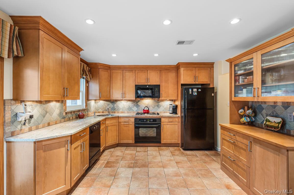 2318 A Corporal Kennedy Street 95