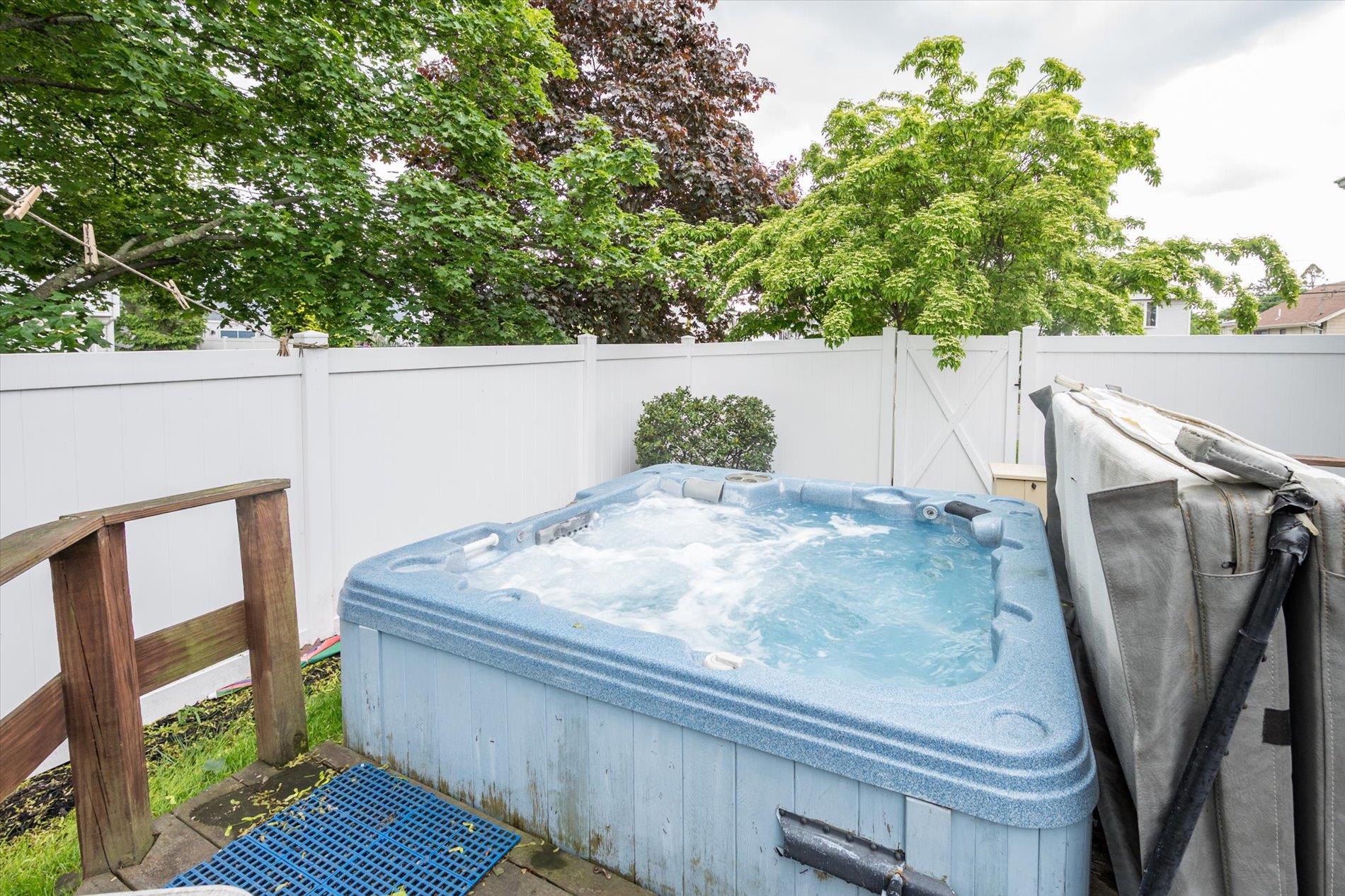 696 Madison Avenue, Lindenhurst, New York image 29
