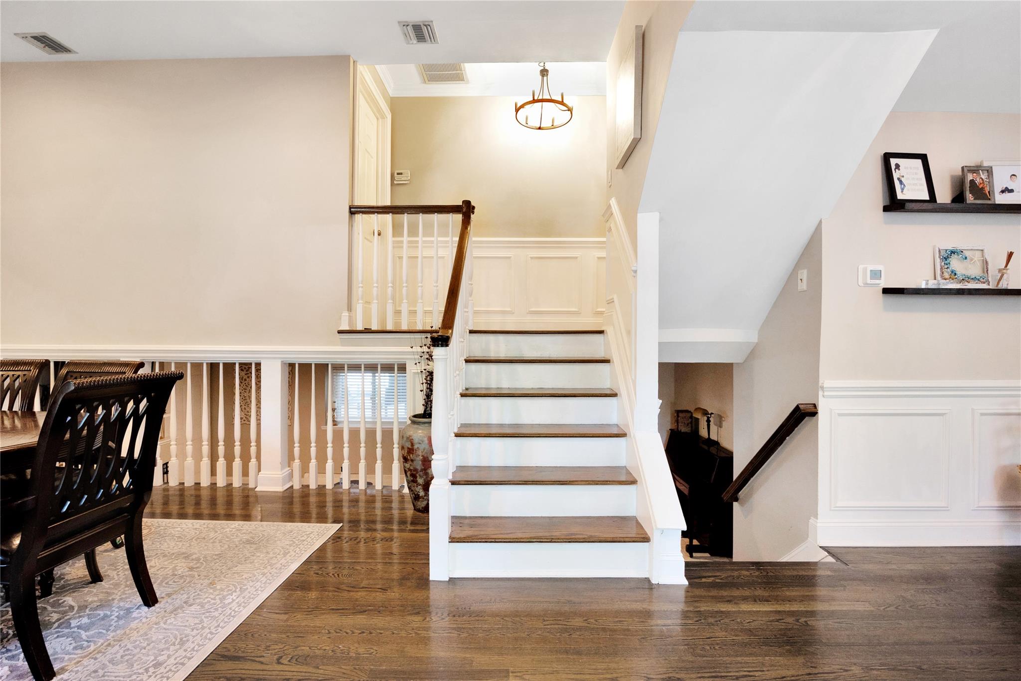 651 Hyman Avenue, Bay Shore, New York image 5