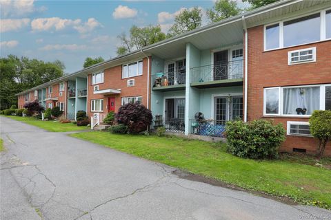 Apartment For Rent - 30 Lamb Avenue #2D<br/> Saugerties, NY 12477
