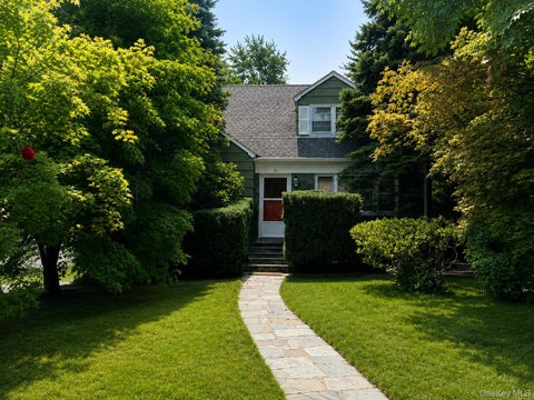Homes For Sale - 26 Reynolds Place<br/> Westchester County, Scarsdale, NY 10583