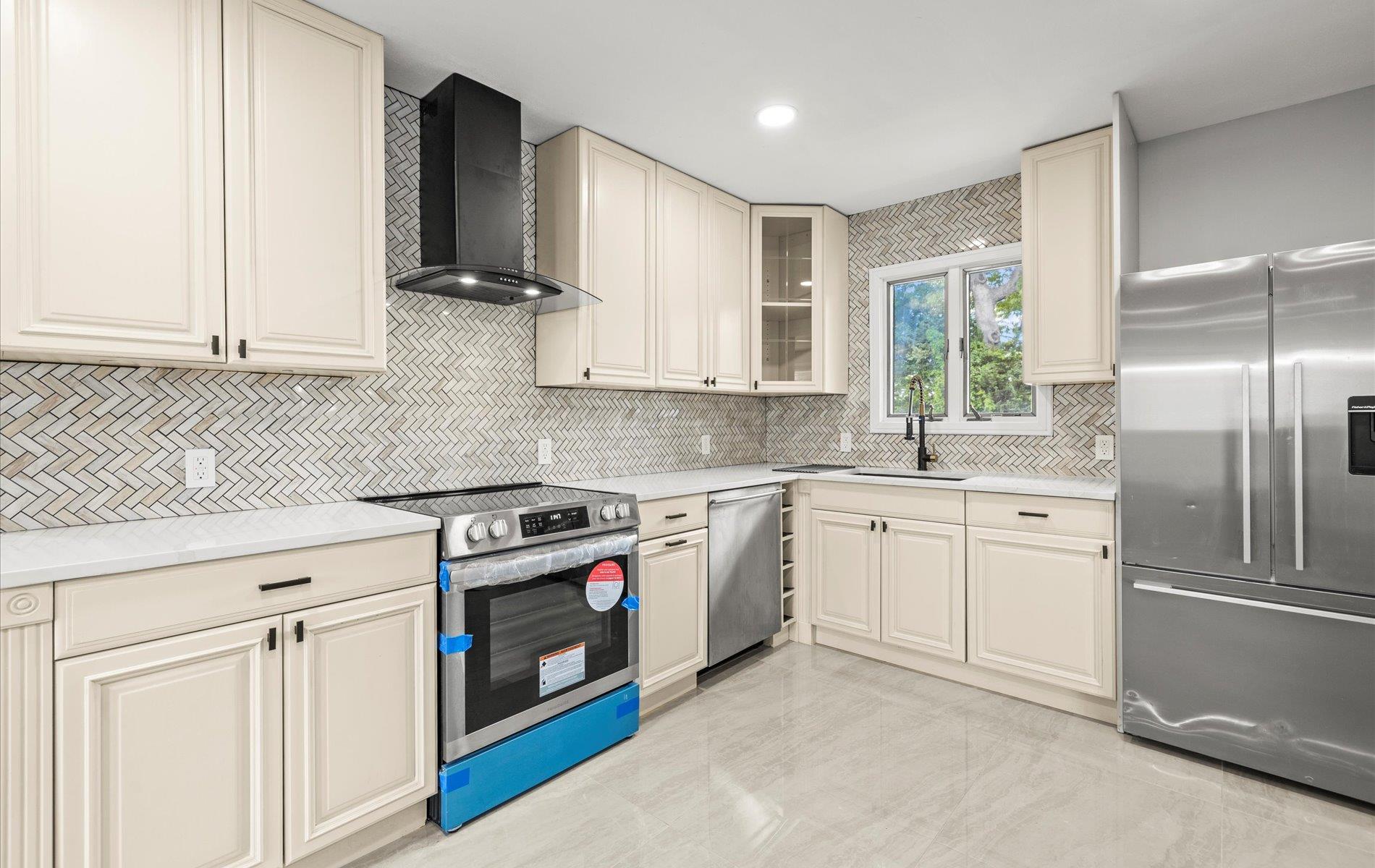 23 Cherokee Street, Massapequa, New York image 10