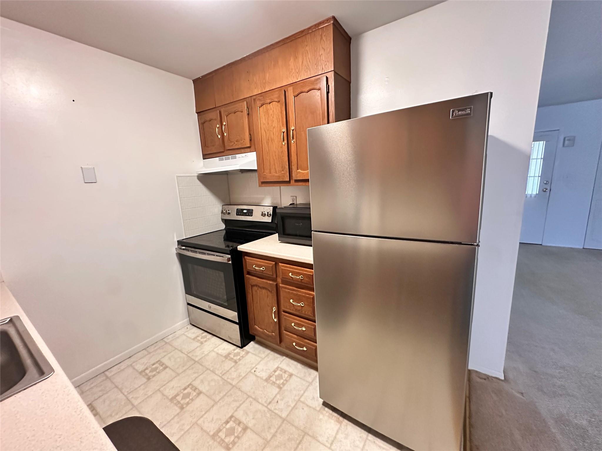 260 Newcastle Court #C, Ridge, New York image 10
