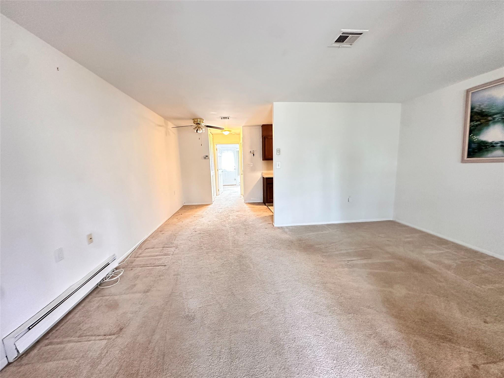 260 Newcastle Court #C, Ridge, New York image 5