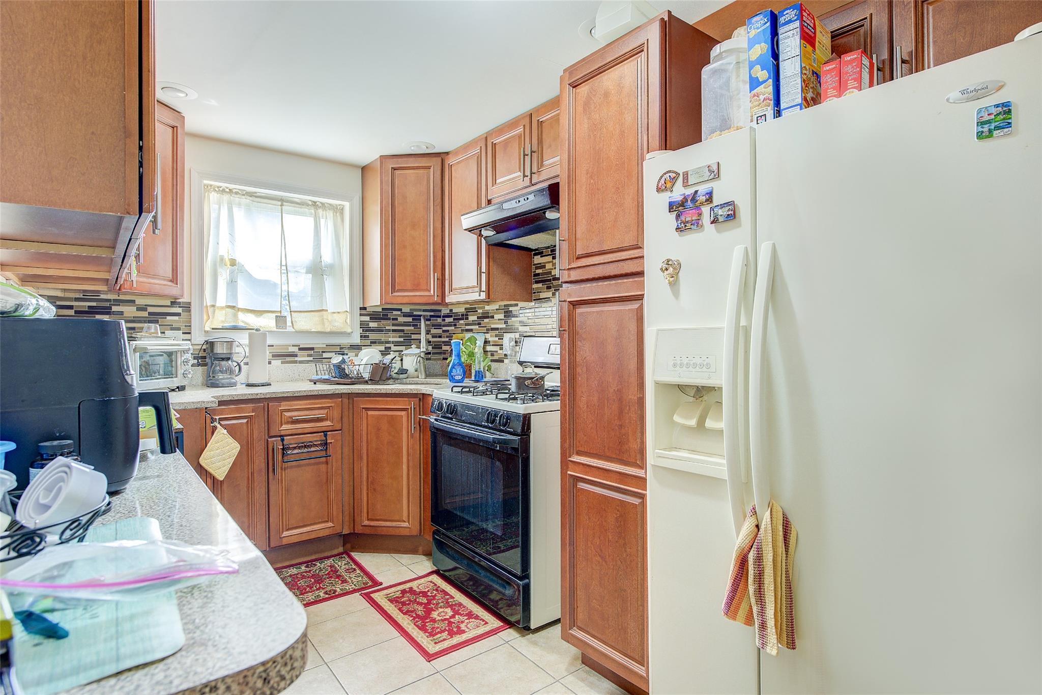 225-54 Murdock Avenue, Queens Village, New York image 10