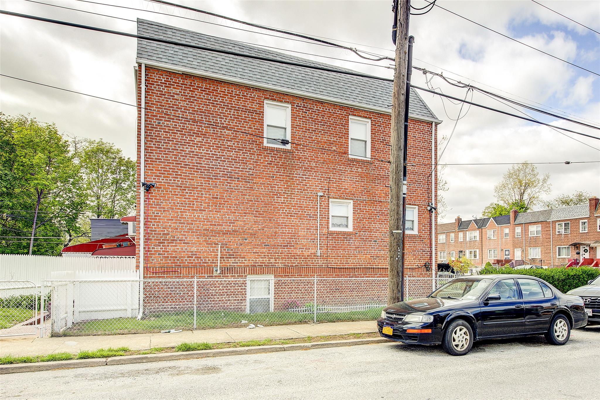 225-54 Murdock Avenue, Queens Village, New York image 30