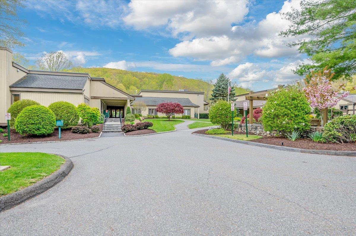 829 Heritage Hills #B, Somers, New York image 23