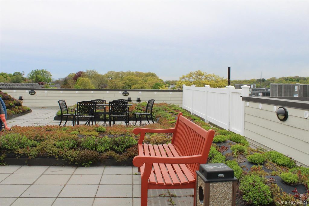 Photo of 225 Stanley Avenue #109, Mamaroneck, NY 10543 (MLS # 992655)