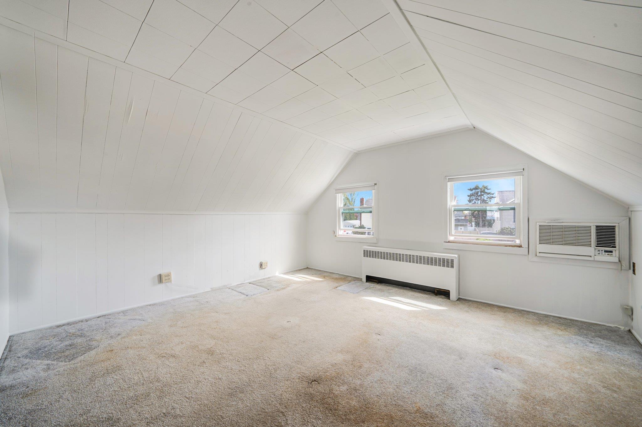 2 Poppy Lane, Levittown, New York image 18