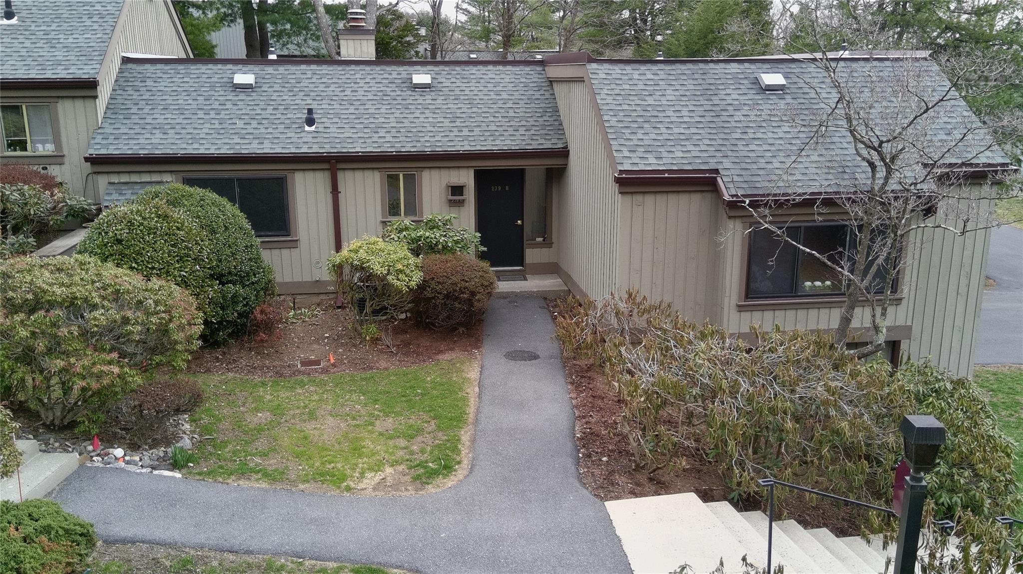 239 Heritage Hills #B, Somers, New York image 6