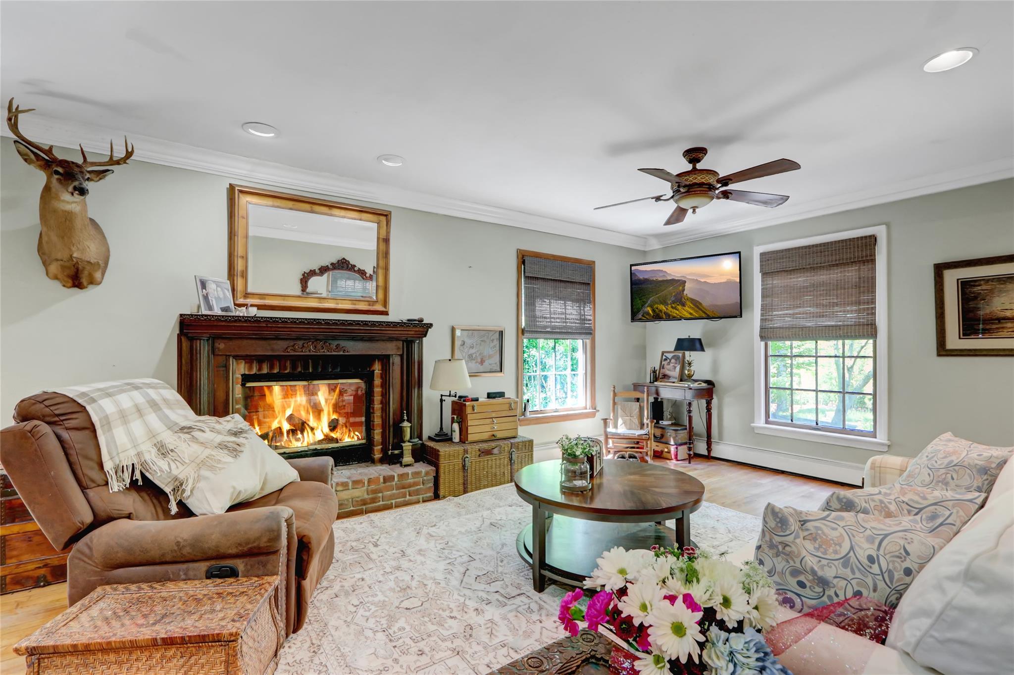 1610 Majors Path, Southampton, New York image 11