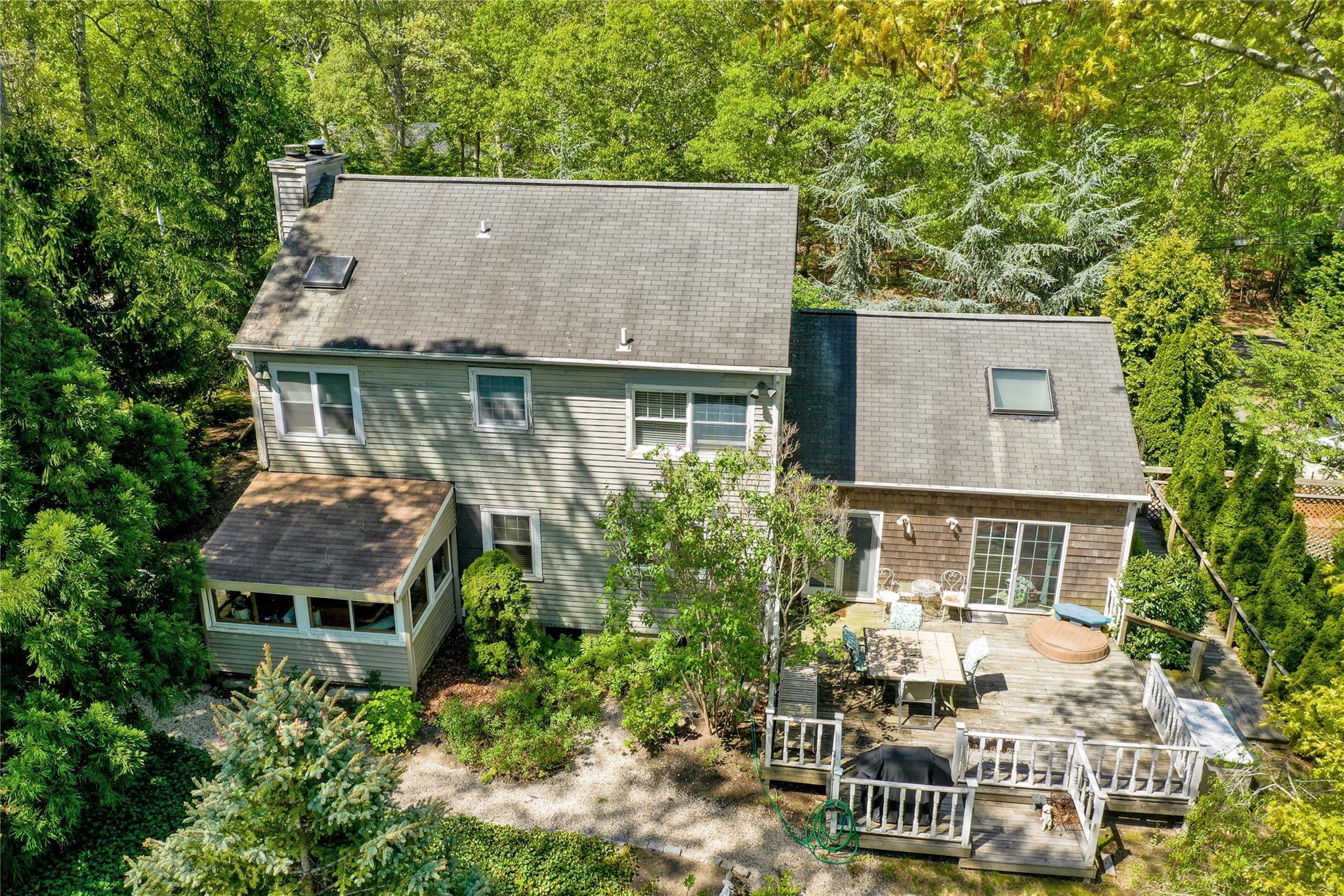 1610 Majors Path, Southampton, New York image 32