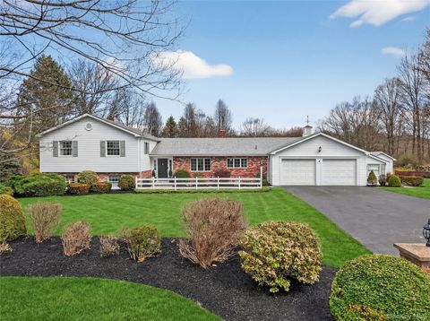 58 Dutchess Hill Road Poughkeepsie NY 12601