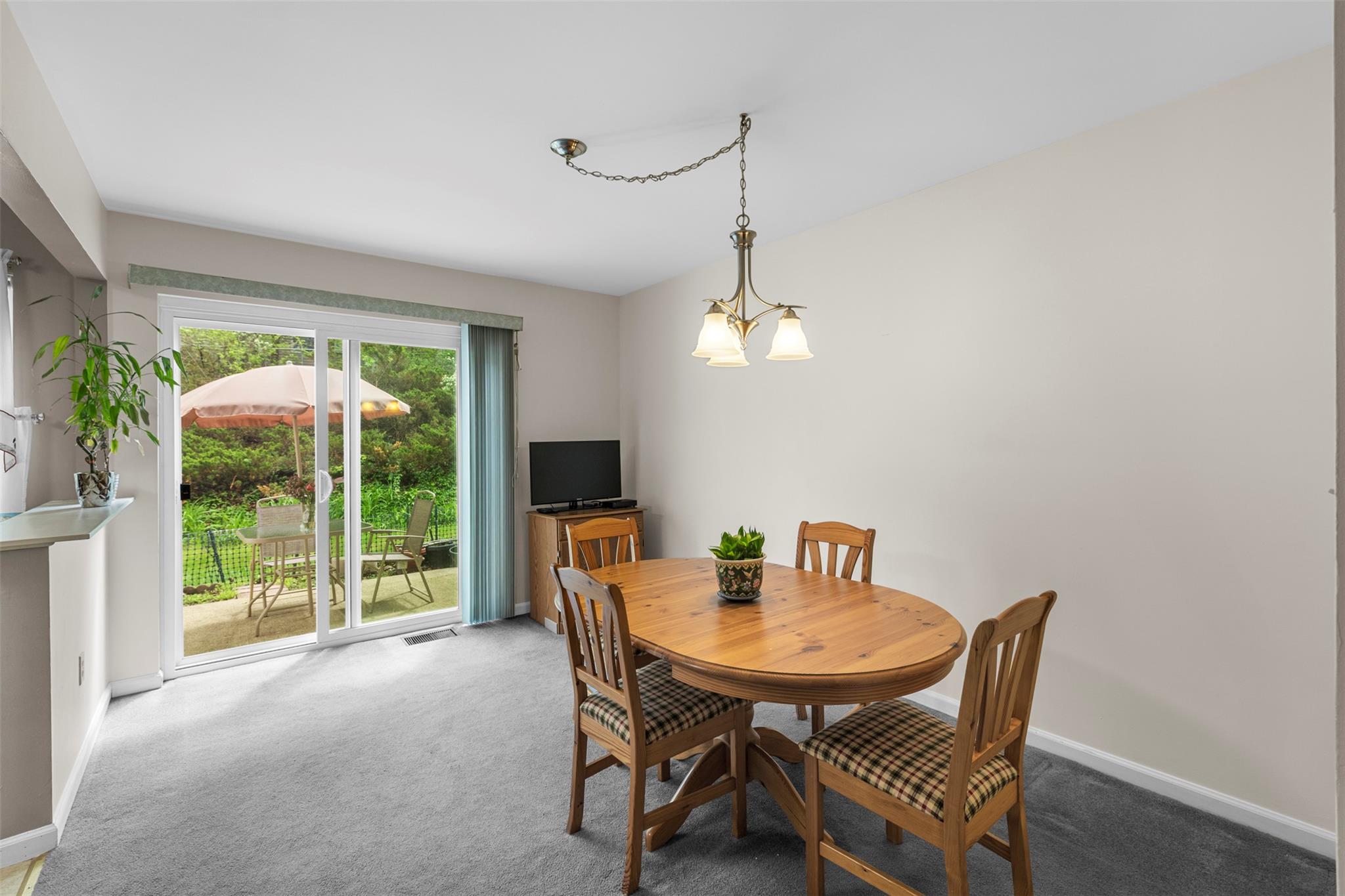803 Briarwood Court, New Paltz, New York image 5