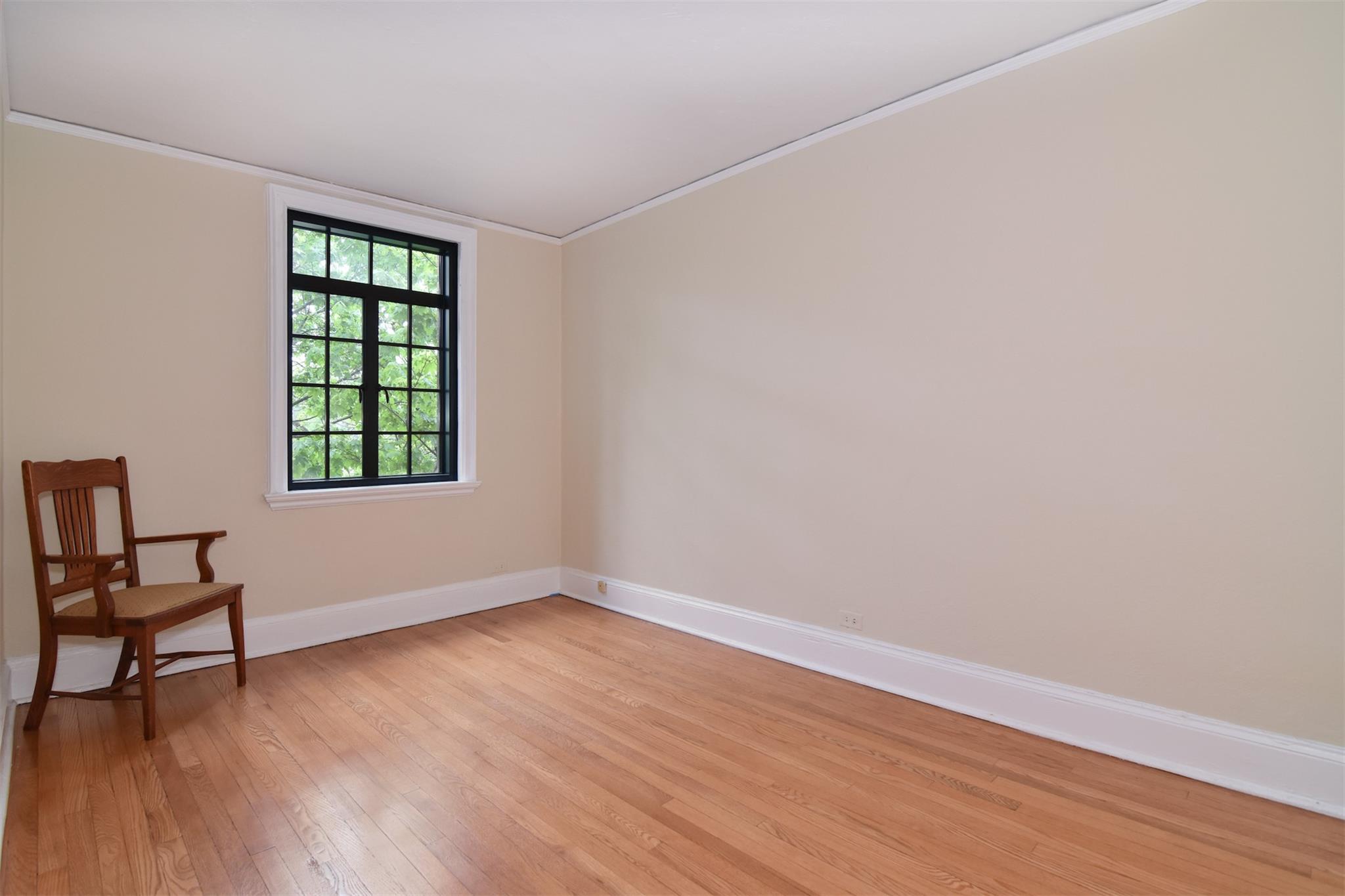 132 Pondfield Road #4D, Bronxville, New York image 9