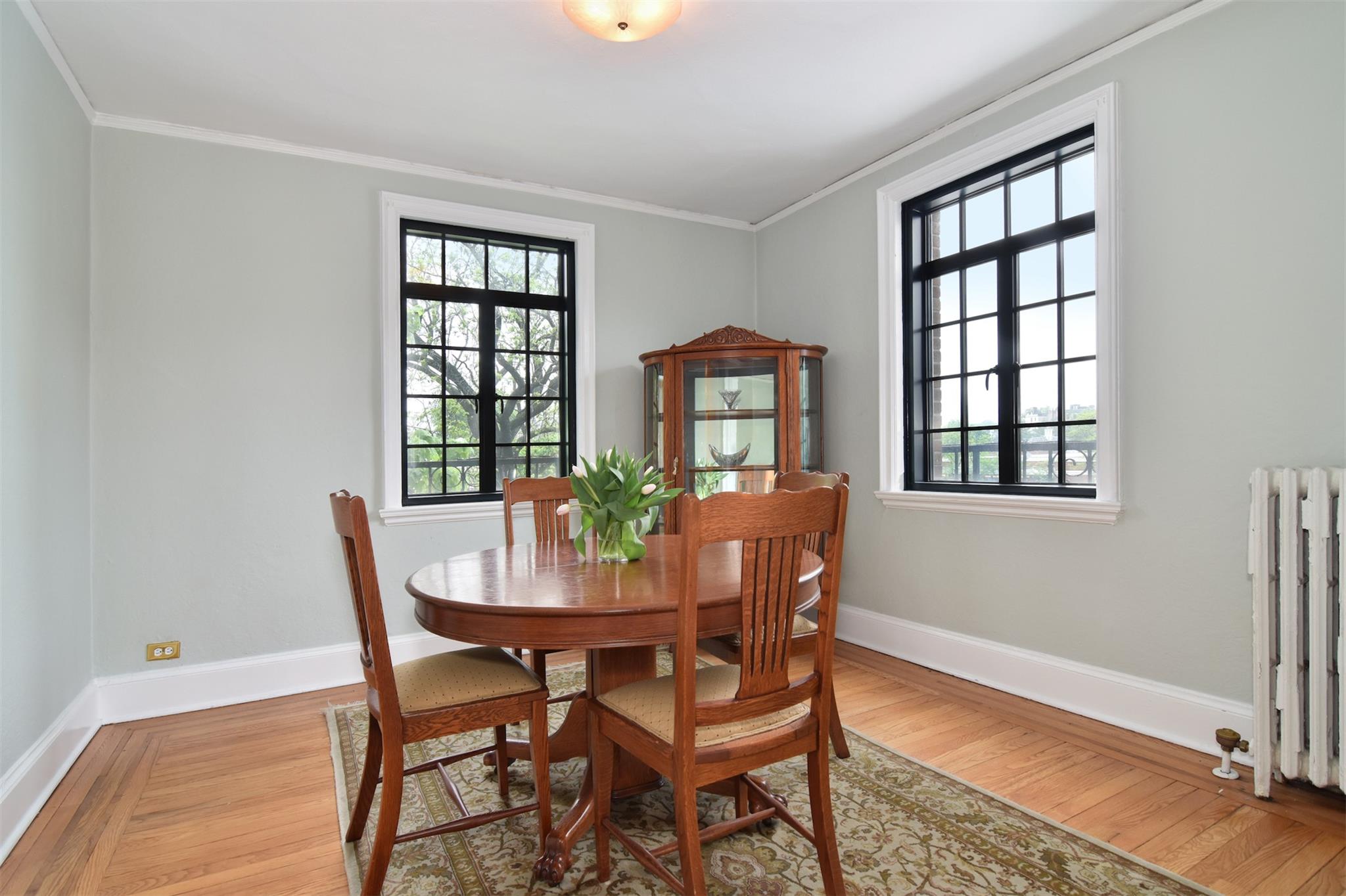132 Pondfield Road #4D, Bronxville, New York image 4