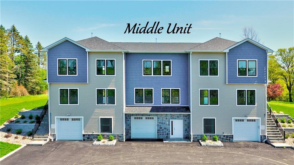 Rental Property at Rolling Ridge Drive 55, Goshen, New York - Bedrooms: 2 
Bathrooms: 4 
Rooms: 7  - $4,000 MO.