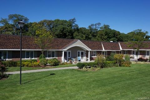 Photo of 255 E Main Street #51, East Islip, NY 11730 (MLS # 931071)