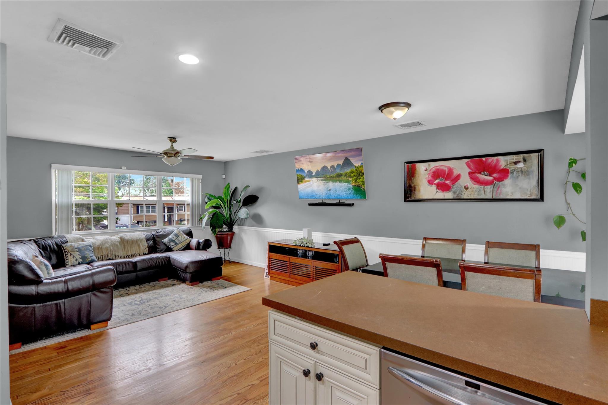 3103 New London Avenue, Medford, New York image 11