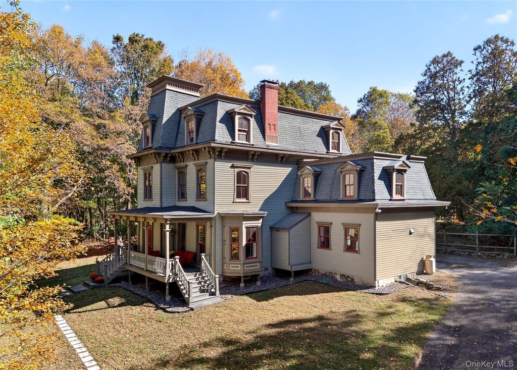 Photo of 250 Route 100, Mount Kisco, NY 10549 (MLS # 921737)