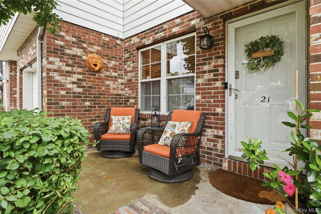 Photo of 21 Broadlawn Drive, Central Islip, NY 11722 (MLS # 1037168)