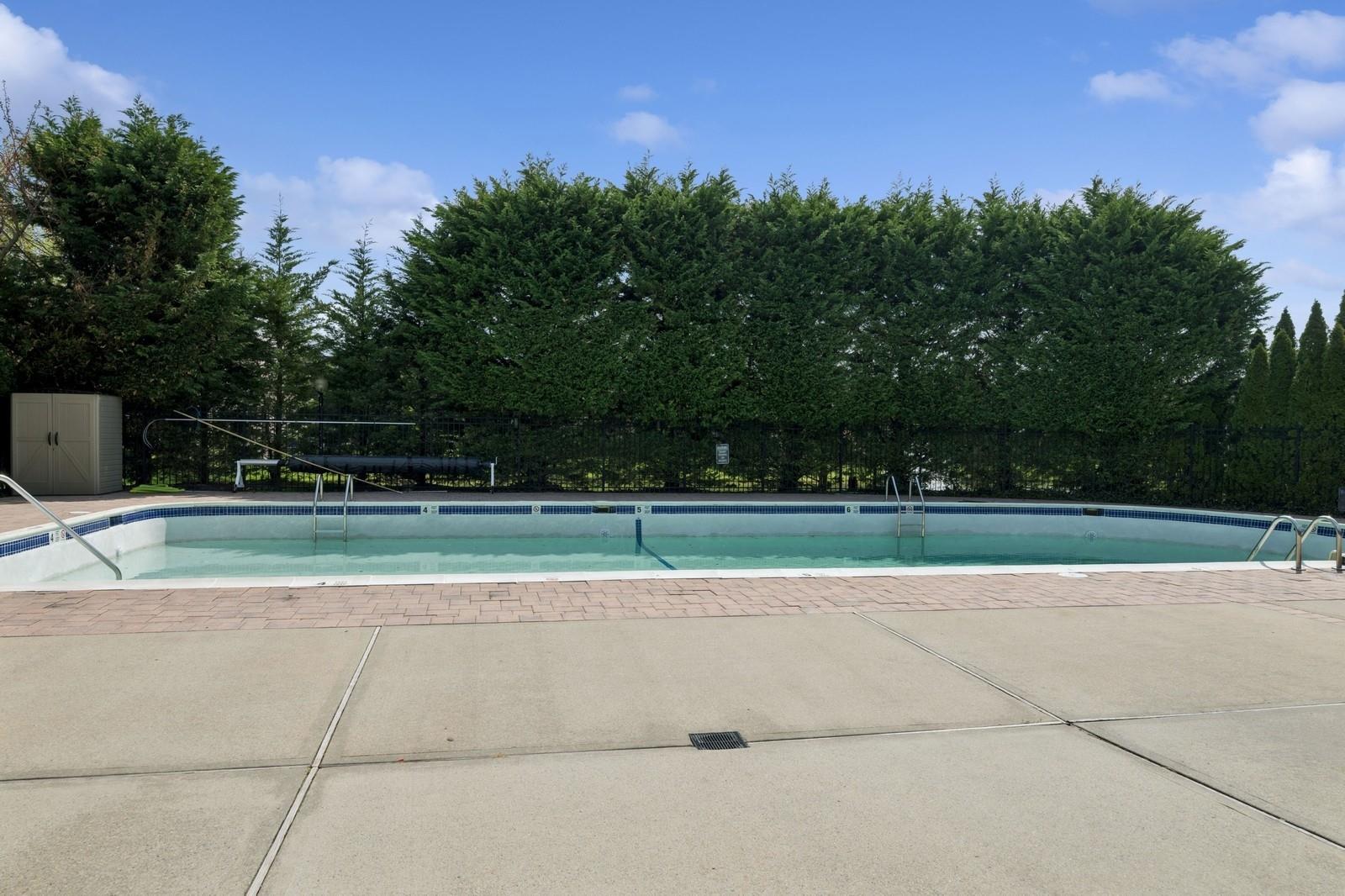 60 Southgate Circle, Massapequa Park, New York image 31