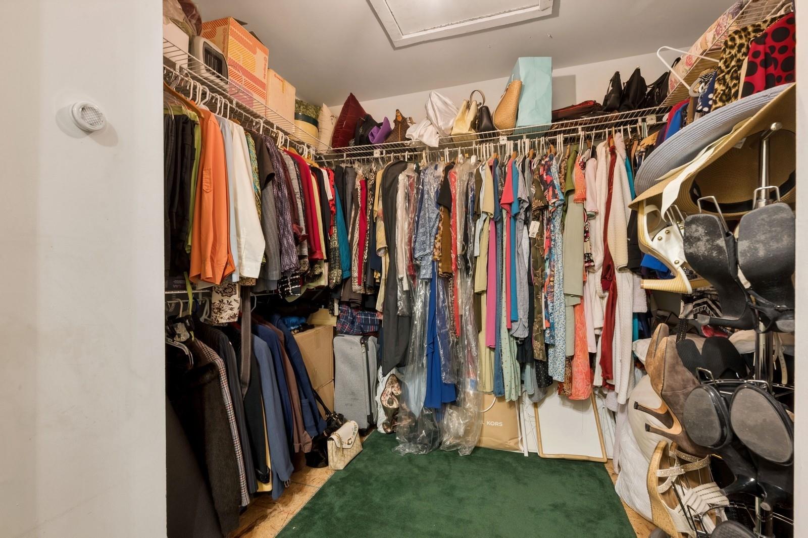 60 Southgate Circle, Massapequa Park, New York image 20